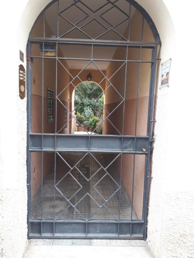 Tra Gianicolo E Trastevere Рим Екстериор снимка